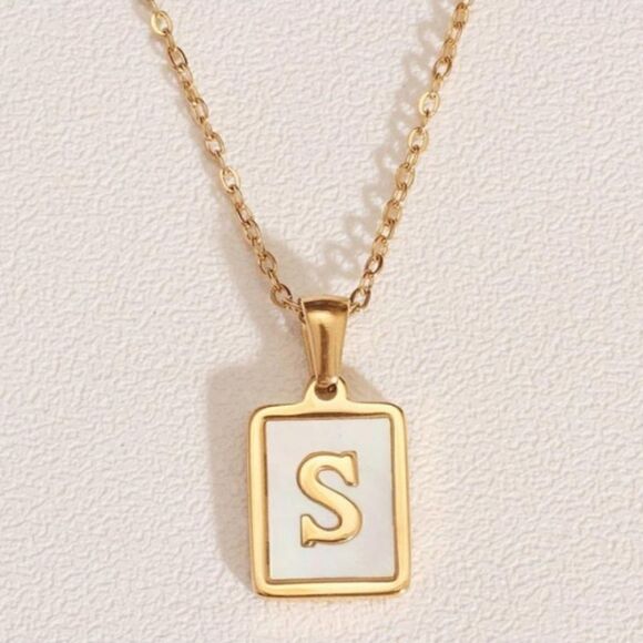 S Letter Initial Pearl Shell Pendant Necklace 18K Gold Plated Stainless Steel - Picture 1 of 4